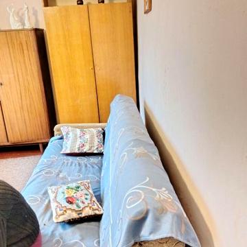 Здам пів дому на 1 кімнату,для 1-2 людей.