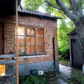 Продам пол Дома на жм Клочко. Ул. Дальневосточная. Участок 10 сот.