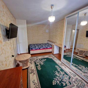 Продажа 1ой квартиры в Вознесеновском р-не (ТЦ Украина)