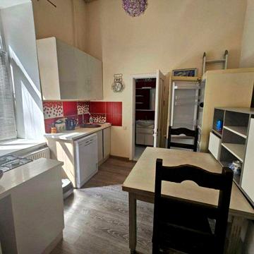 Оренда однокімнатної квартири на Військовому узвозі