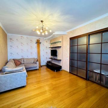 Продаж 3 кім.квартири, вул Осіння 33