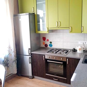 Тарасівська вул., 3