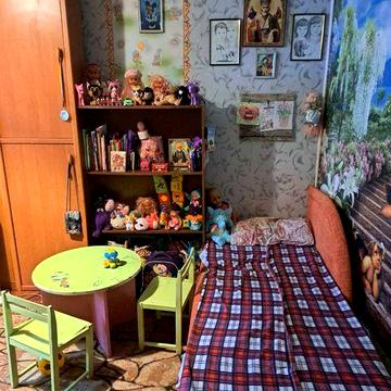 Продам 2кімнатну кв-ру Борщагівка Зодчих 4\5п 50\30\7 окремі