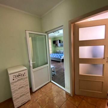 Академіка Заболотного вул., 43а