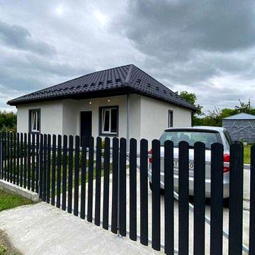 Будинок з земельною ділянкою в садовому товаристві
