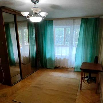 Петропавлівська вул., 14