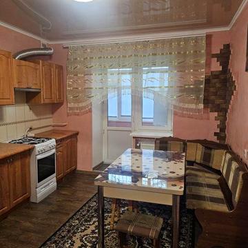 Продам квартиру на Хмельницькому шосе