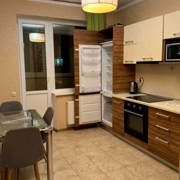 Драгоманова вул., 6/1