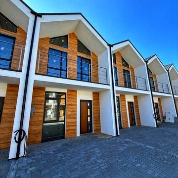 Продаж таунхауса з готовим дизайн проектом! Введений в експлуатацію!