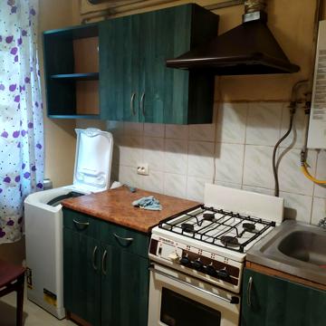 Золота вул. (), 12