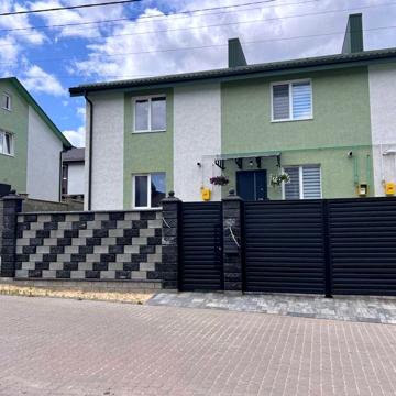 Кутовий Котедж на Сонячній Долині