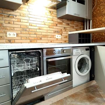 Дарницький бульв., 10