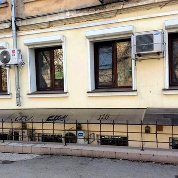 Базарна вул., 73