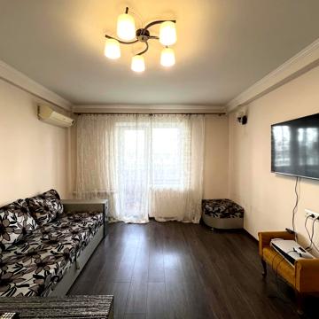 Автозаводська вул., 25