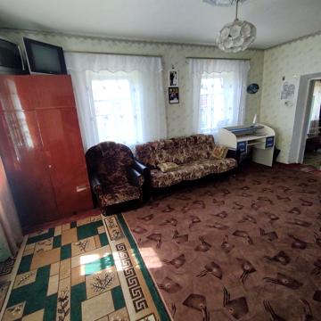 Прирічна вул.
