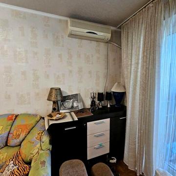 Довгострокова оренда 1к Квартира Сонячна Набережна (Малиновського Маршала) вулиця