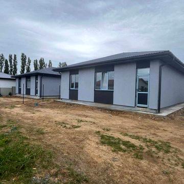 Будинок 90 м² з терасою | 3 спальні | Зручна локація | Без комісії