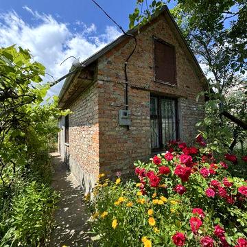 Цегляна дача в Городищі