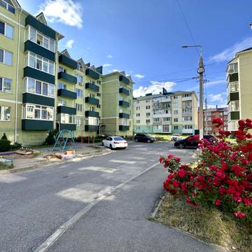 Продаж 2 кім. в будинку 2020 року