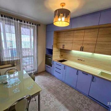 Михайла Грушевського вул., 30б