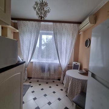 Панаса Мирного вул., 11