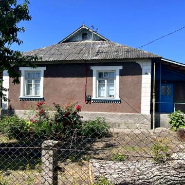 Пордаж будинку м.Городок!
