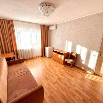 Сдам 1 комнатную, ремонт,метро Академгородок пешком.ул. Ушакова 14-а