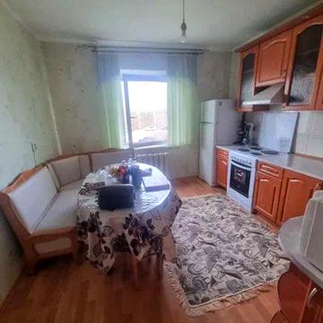 Продам простору 2-к квартиру,  вул. Рейгана (Драйзера), 42  ТЦ "РайON"