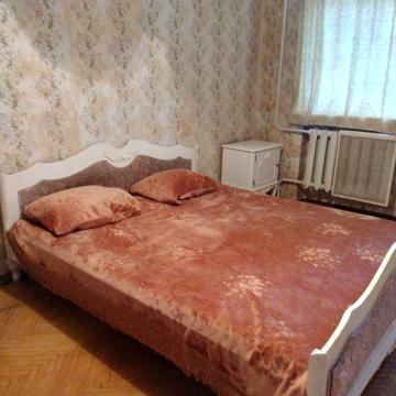 Продам 2 ком квартиру на Марсельской