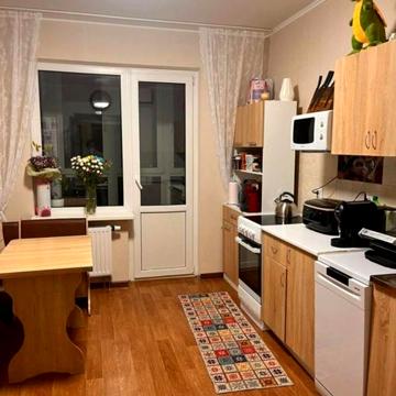 Бориса Гмирі вул., 20