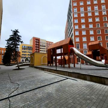Інглезі вул. (25-ї Чапаєвської Дивізії), 2/8