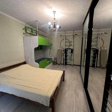Продаж 2к квартири на вул. Харківське шосе 178, Позняки, Вирлиця