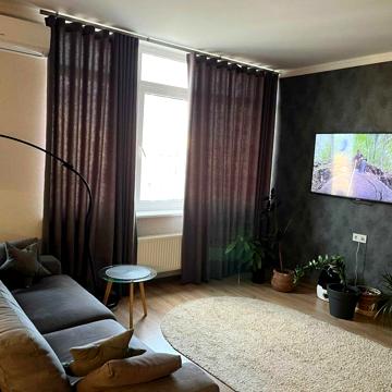 Однокімнатна квартира з ремонтом в ЖК 46 Перлина