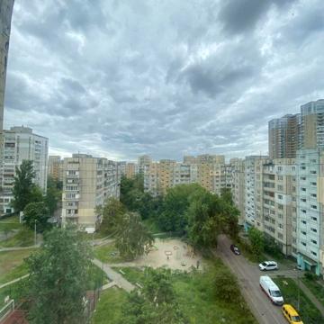 Микільсько-Слобідська вул., 4