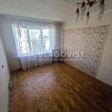 Продаж 2-к. квартири 55м2 на Печерську поруч з метро Арсенальна