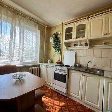 Довгострокова оренда 1к Квартира Вербова вулиця