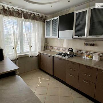 Продаж 3к Квартира Дачна вулиця