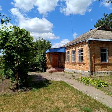 Будинок в Черкаській області смт Стеблів