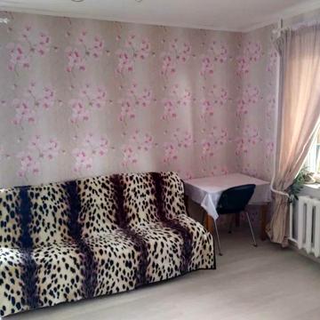 Академіка Корольова вул., 122