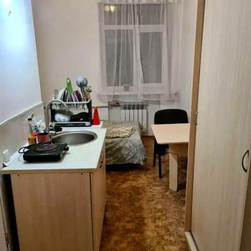 Рєпіна вул., 16