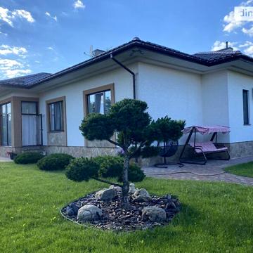 Продаж 3к Дім Київська вулиця