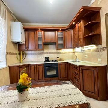 Південна вул., 15