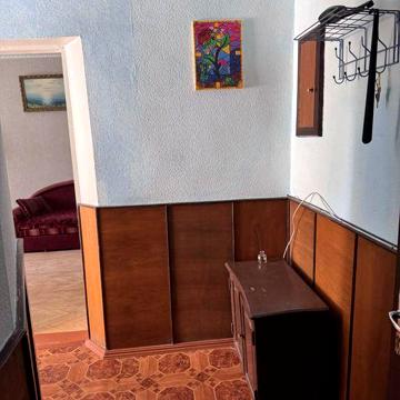 Здам 2-х комнатную квартиру на Маршала Батицкого (интернет без света)