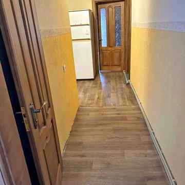 Оренда двокімнатної квартири в районі ДОСИ