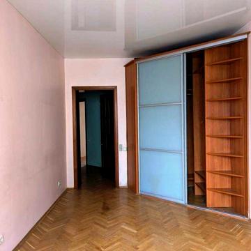 Продається 2-кімнатна м.Київ,вул.Повітрофлотський,14/17–77 000 у.е.