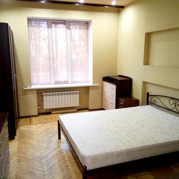 Олександра Попова вул., 3/5к7