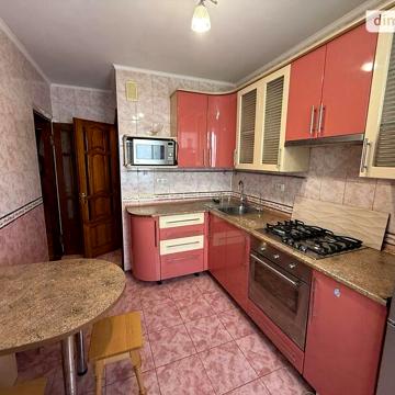 Довгострокова оренда 2к Квартира Дмитра Майбороди вулиця