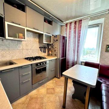 Продам 2-к квартиру в кирпичной высотке на пр. Слобожанский 40 Б