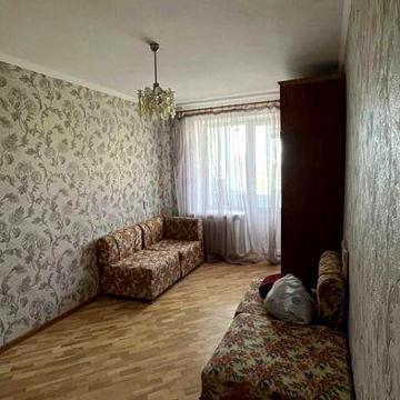 Продаж 2 кімнатної квартири,Харківське шосе 21/1