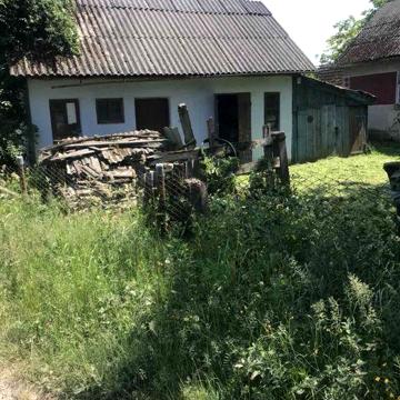 Мурована дача з садом, с. Заріччя, Львівська обл.